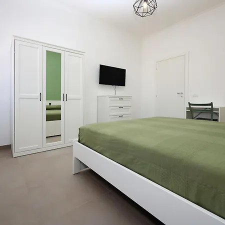 Basilica San Paolo Nuvola Eur Modern Apartmán