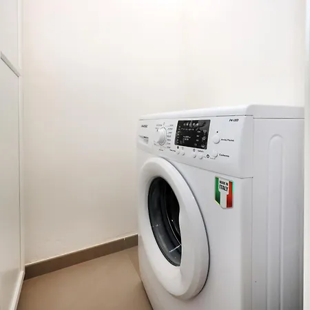 Basilica San Paolo Nuvola Eur Modern Apartment Rome