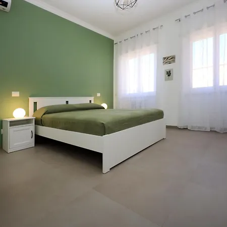 Apartment Basilica San Paolo Nuvola Eur Modern