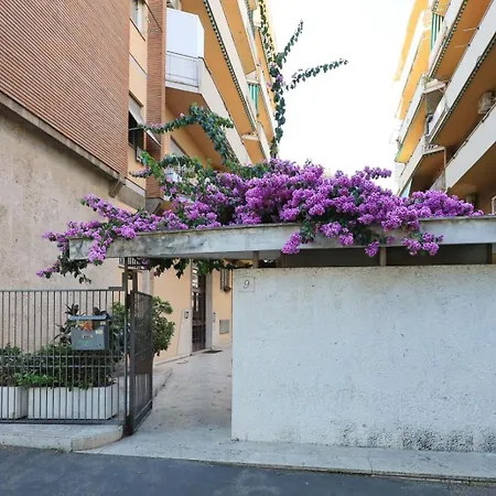 Apartment Basilica San Paolo Nuvola Eur Modern Rome