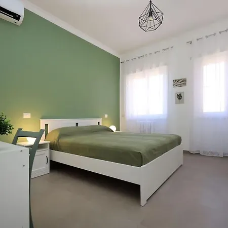 Basilica San Paolo Nuvola Eur Modern Apartment